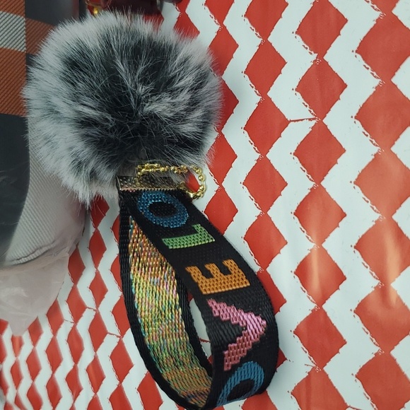 Kuoy Handbag - Picture 7 of 7